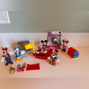 Disney Mickey & Minnie Mouse Figures including Pirate Adventure